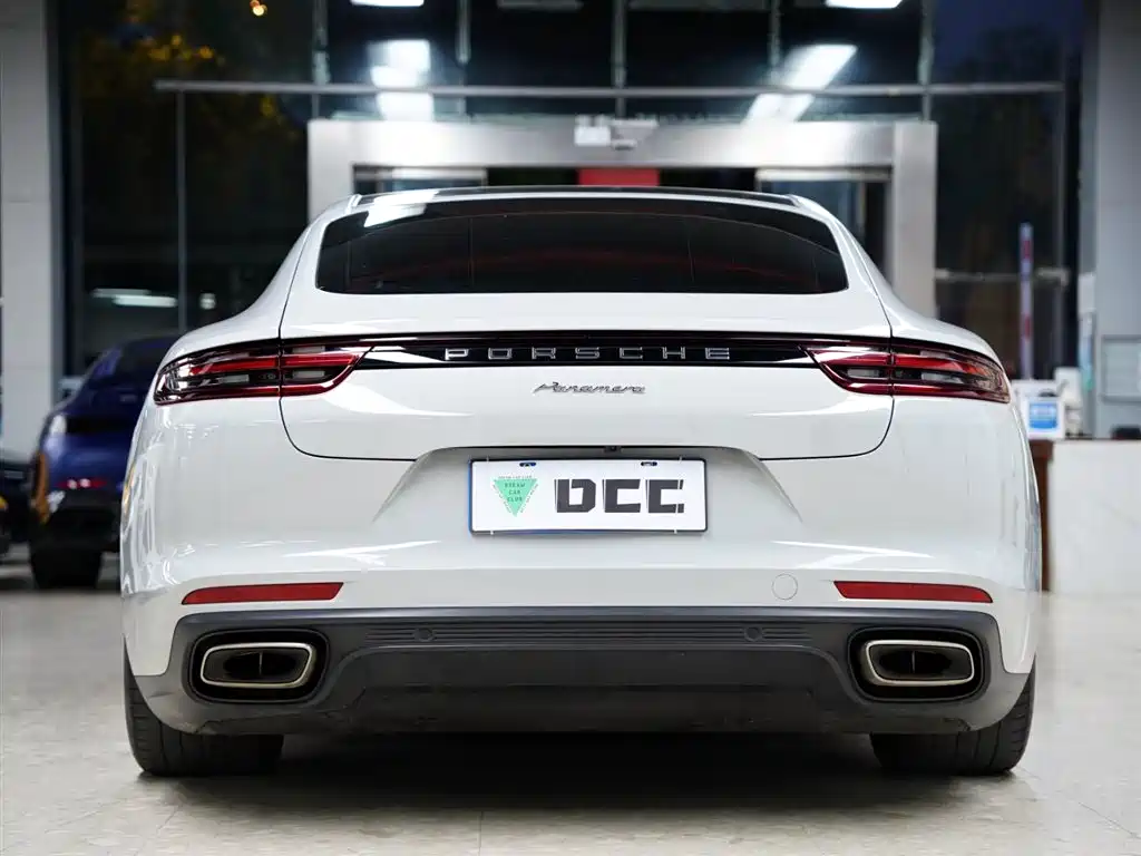 Porsche Panamera 2019 — фото 7