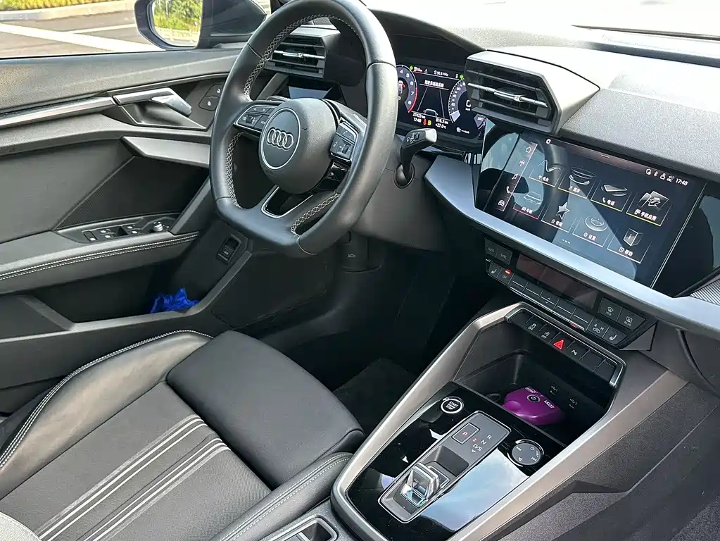 Audi A3 2023 — фото 10