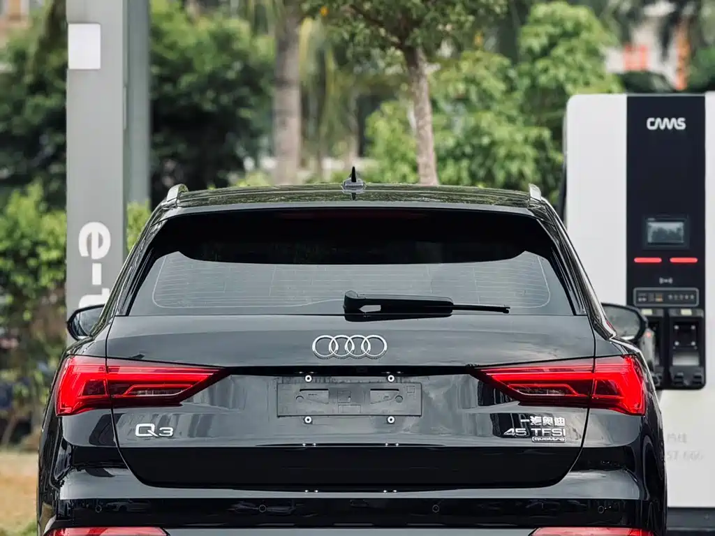 Audi Q3 2022 — фото 19