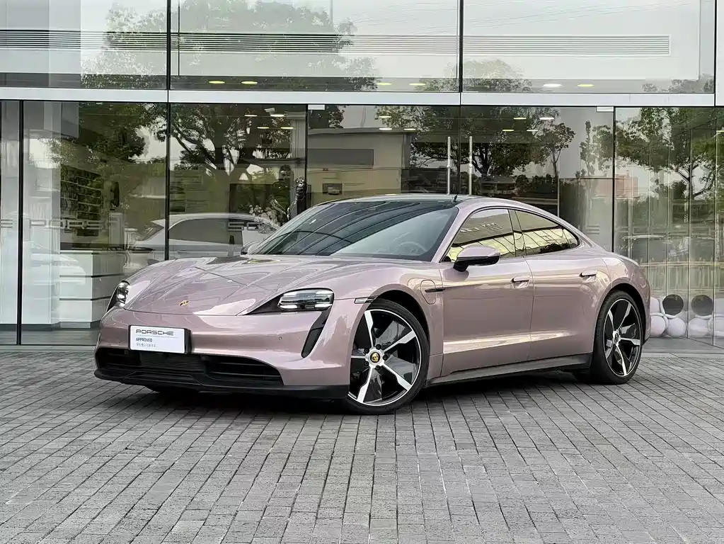 Porsche Taycan 2021 — фото 1