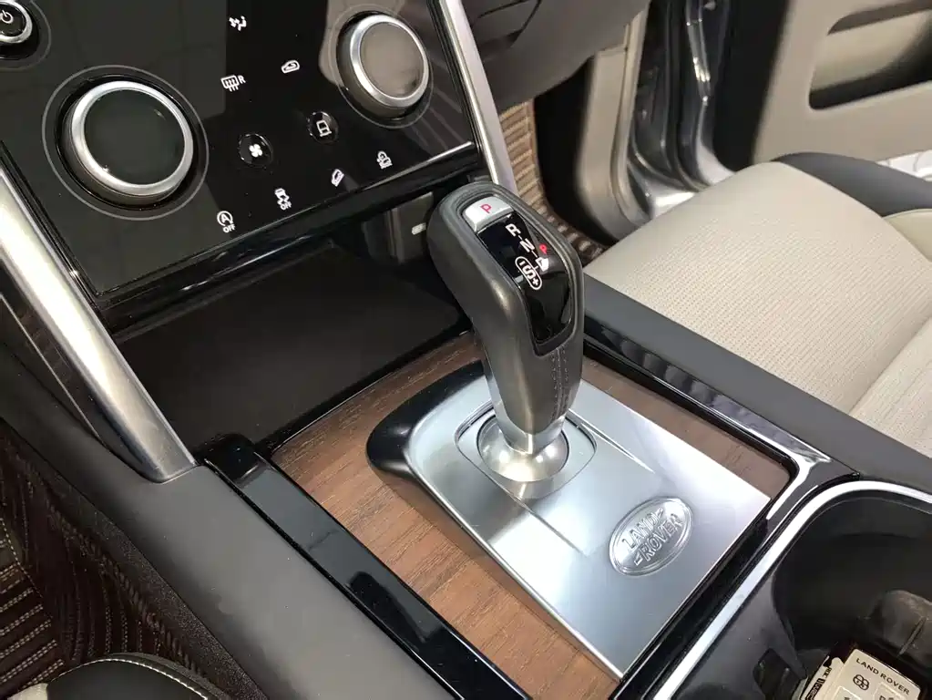 Land Rover Discovery Sport 2021 — фото 14