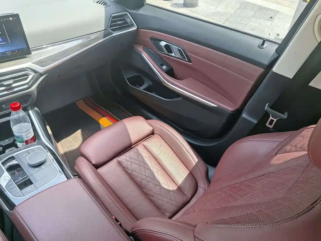 BMW 3 Series 2024