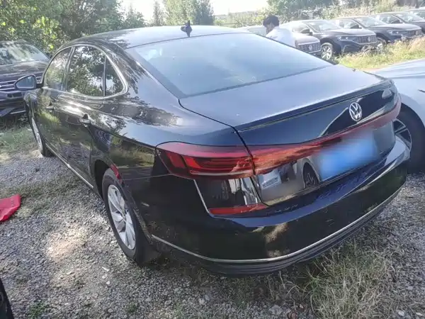 Volkswagen Passat 2025