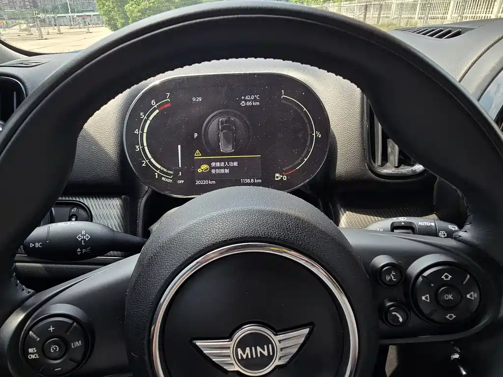 MINI Countryman 2021 — фото 11