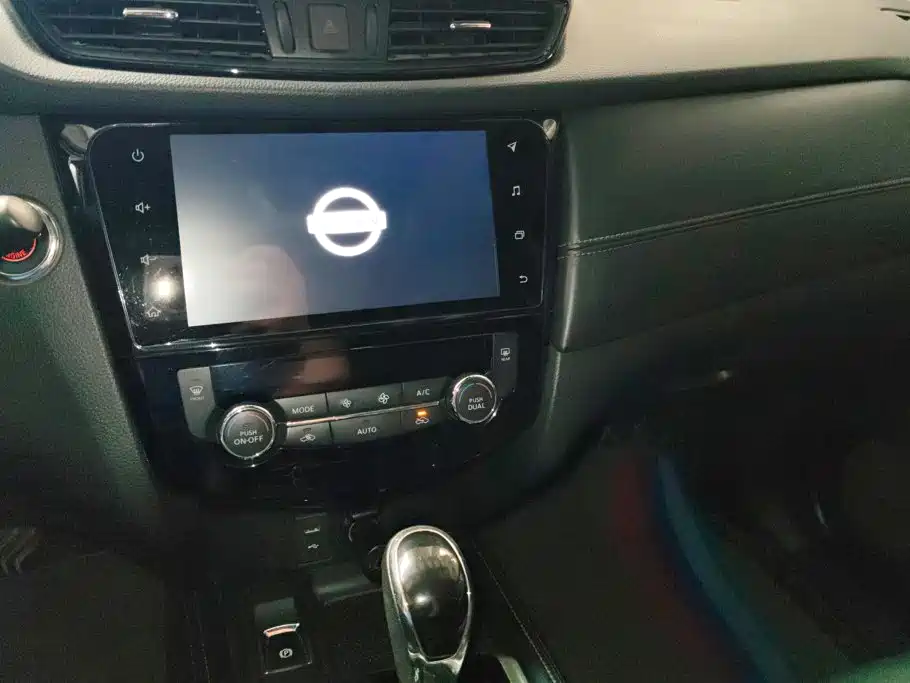Nissan X-Trail 2019 — фото 13