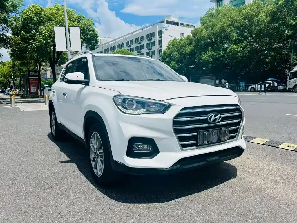 Hyundai ix35 2018 — фото 3