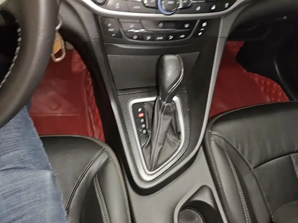 Buick Excelle 2020 — фото 14