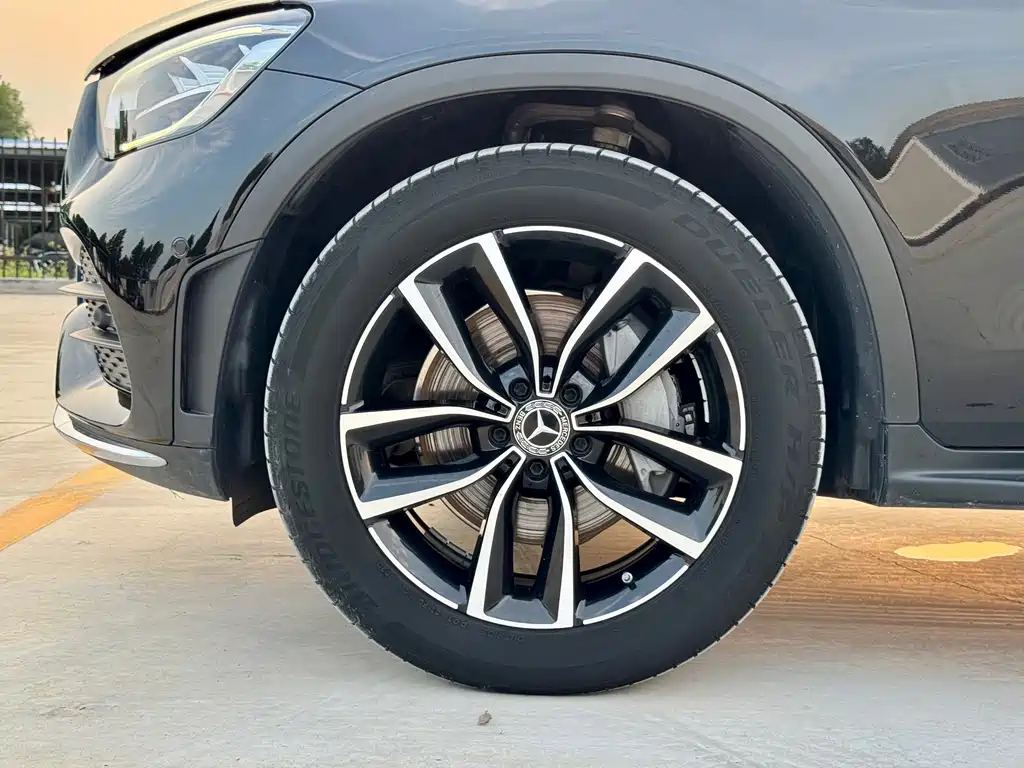 Mercedes-Benz GLC 2020 — фото 27