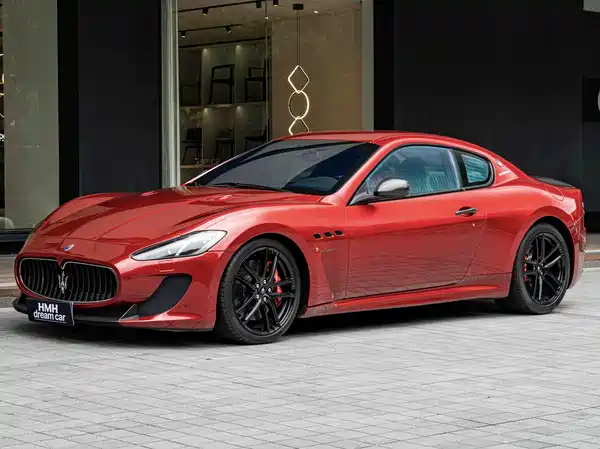 Maserati Granturismo 2013