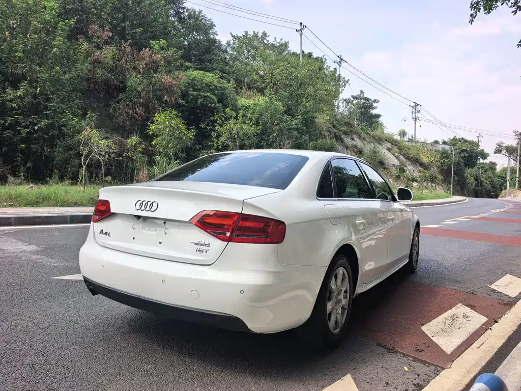 Audi A4L 2012