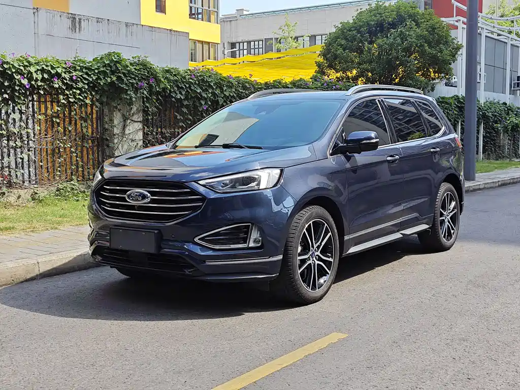Ford Edge 2020 — фото 1