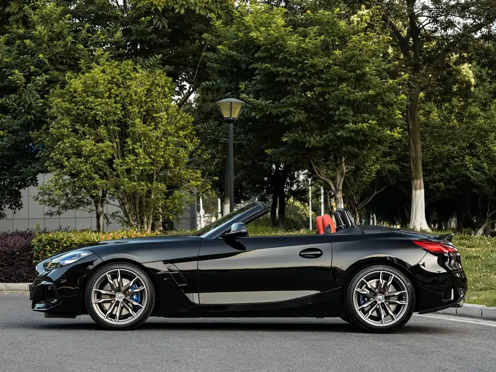 BMW Z4 2022 — фото 3