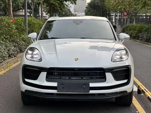 Porsche Macan 2022
