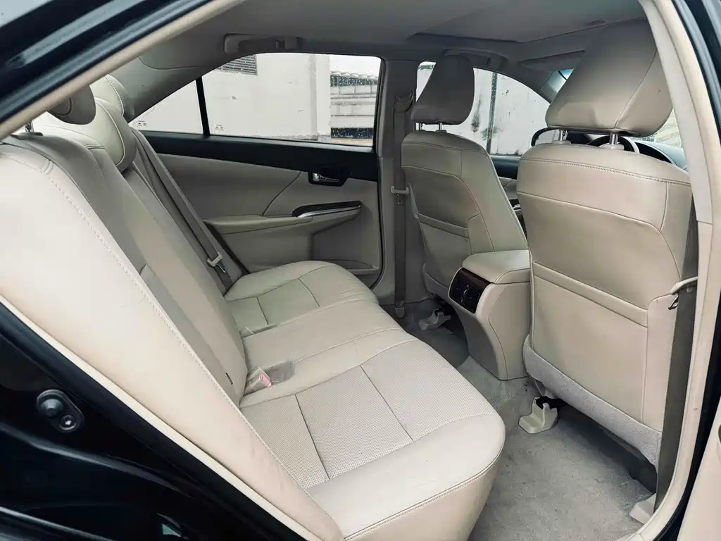 Toyota Camry 2014