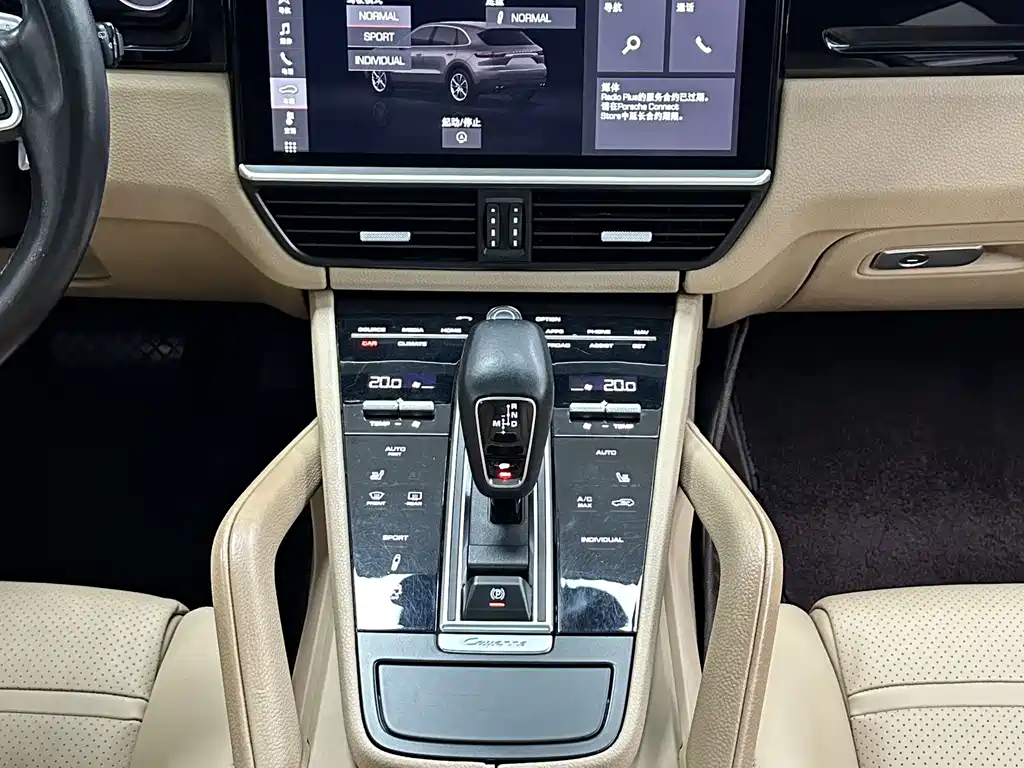 Porsche Cayenne 2018 — фото 15