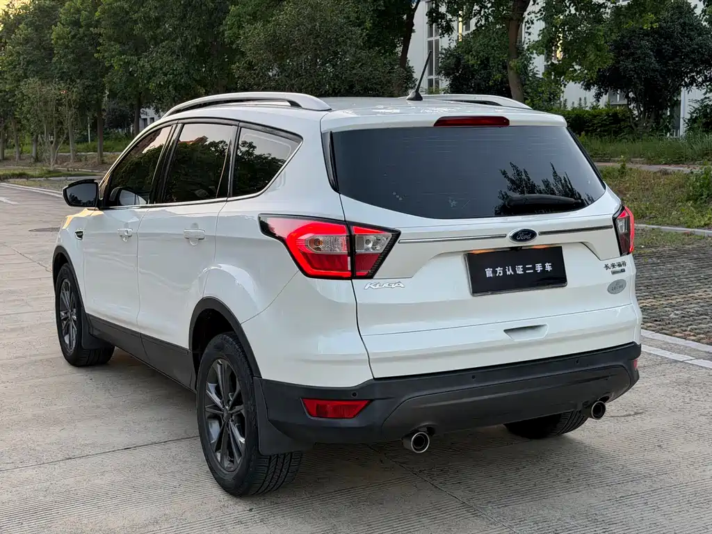 Ford Kuga 2020 — фото 12