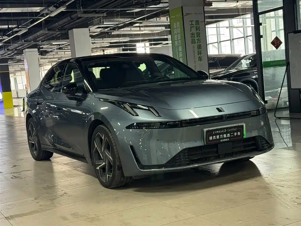 Lynk & Co 07 EM-P 2024 — фото 4