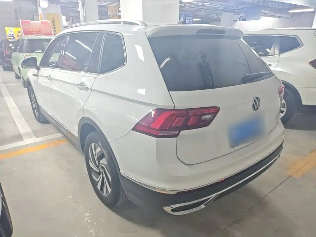 Volkswagen Tiguan L 2023