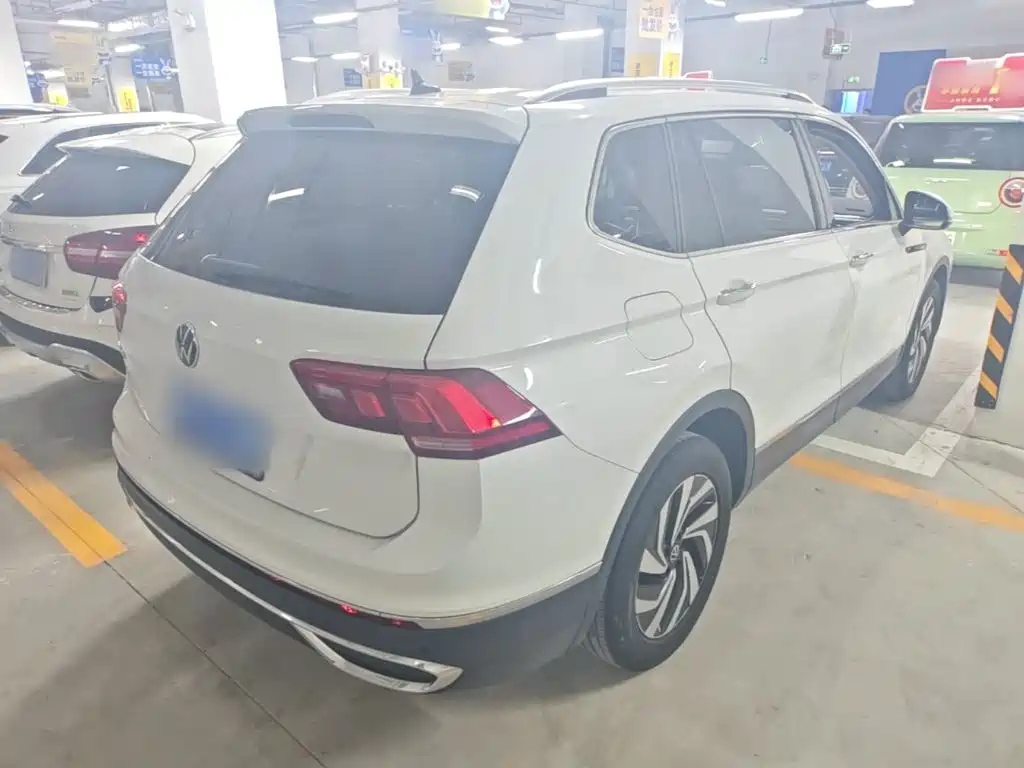 Volkswagen Tiguan L 2023