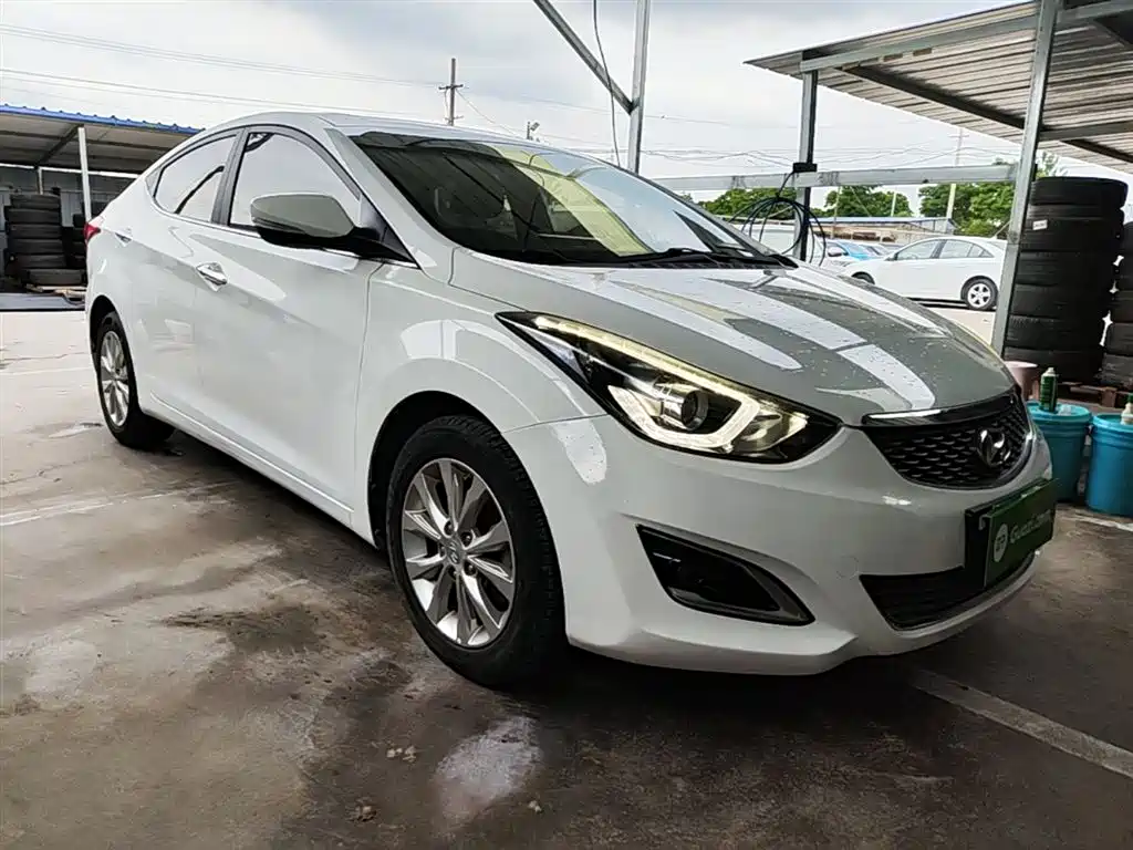 Hyundai Elantra Langdong 2017 — фото 4