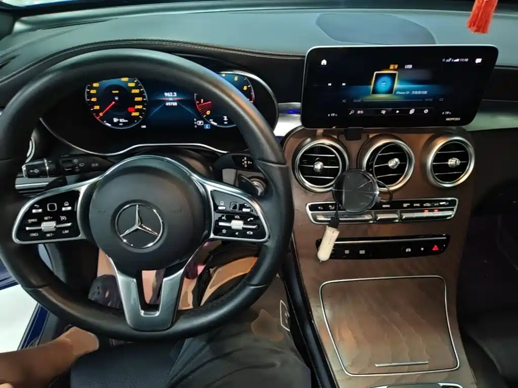 Mercedes-Benz GLC 2020 — фото 10