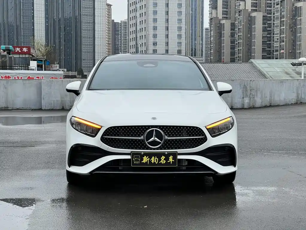 Mercedes-Benz A-Class 2025 — фото 2