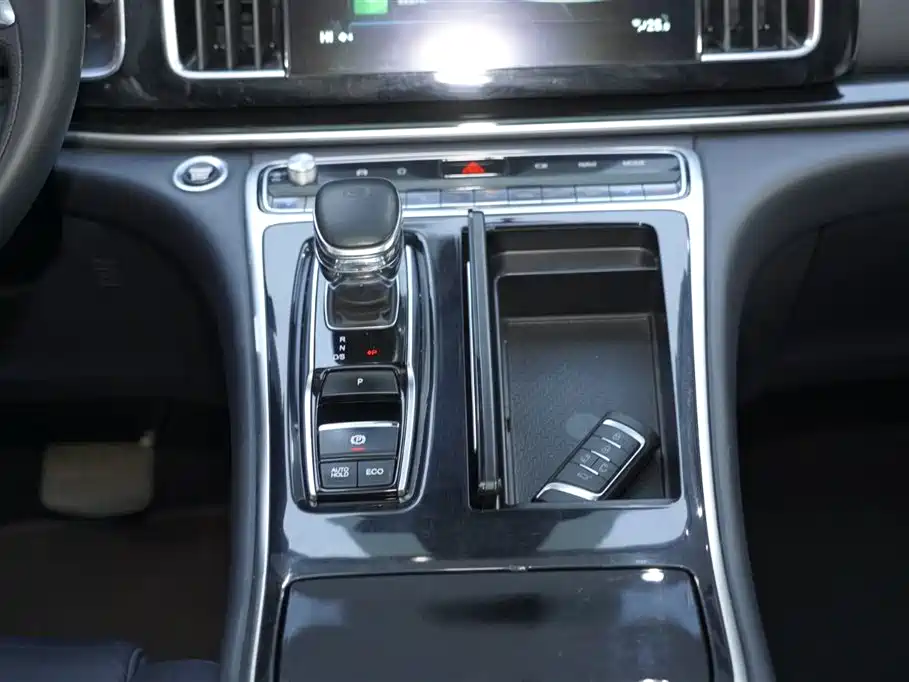 GAC Motor Trumpchi M8 2021 — фото 18