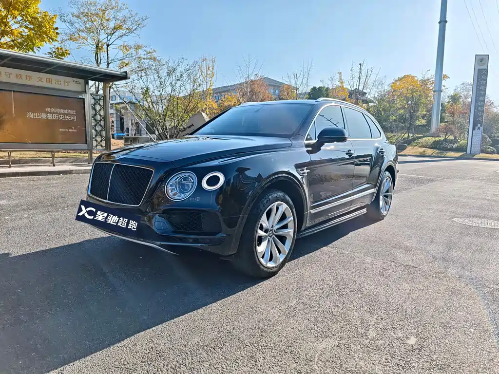 Bentley Bentayga 2019 — фото 1