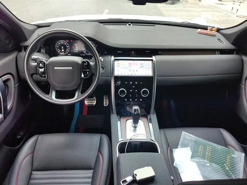 Land Rover Discovery Sport 2021 — фото 10