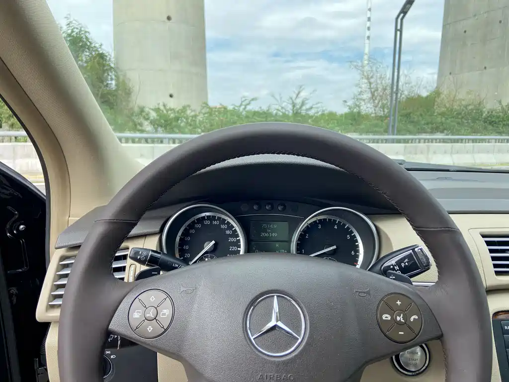 Mercedes-Benz R-Class 2013 — фото 15