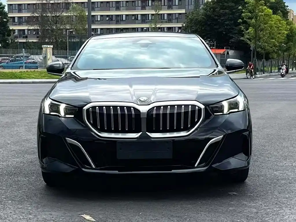 BMW 5 Series 2024