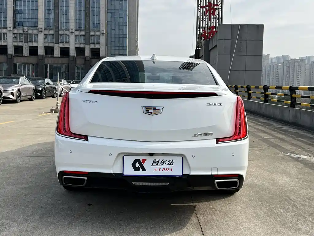 Cadillac XTS 2018 — фото 5