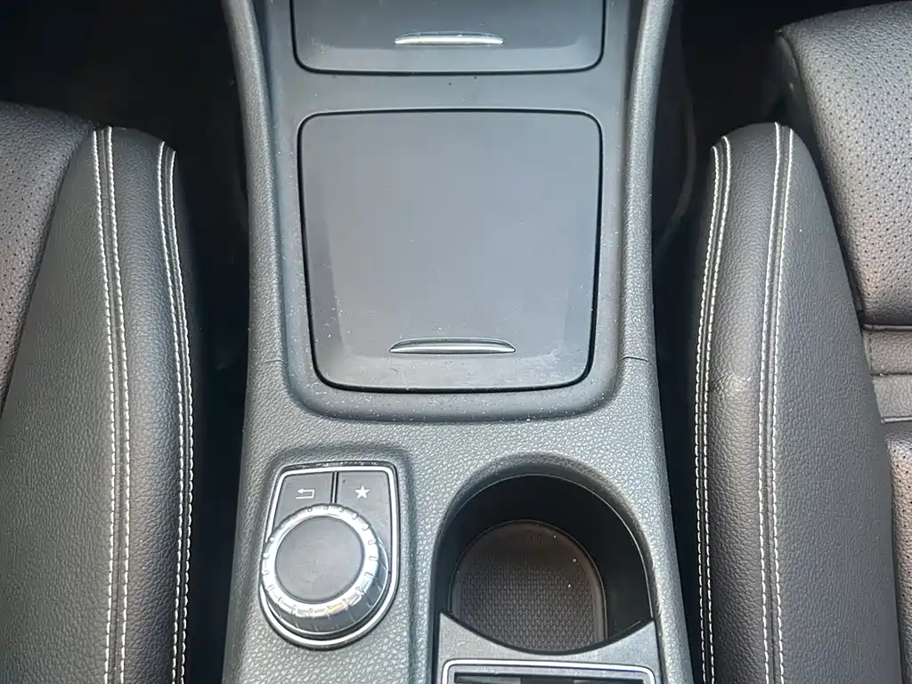 Mercedes-Benz GLA 2017 — фото 15