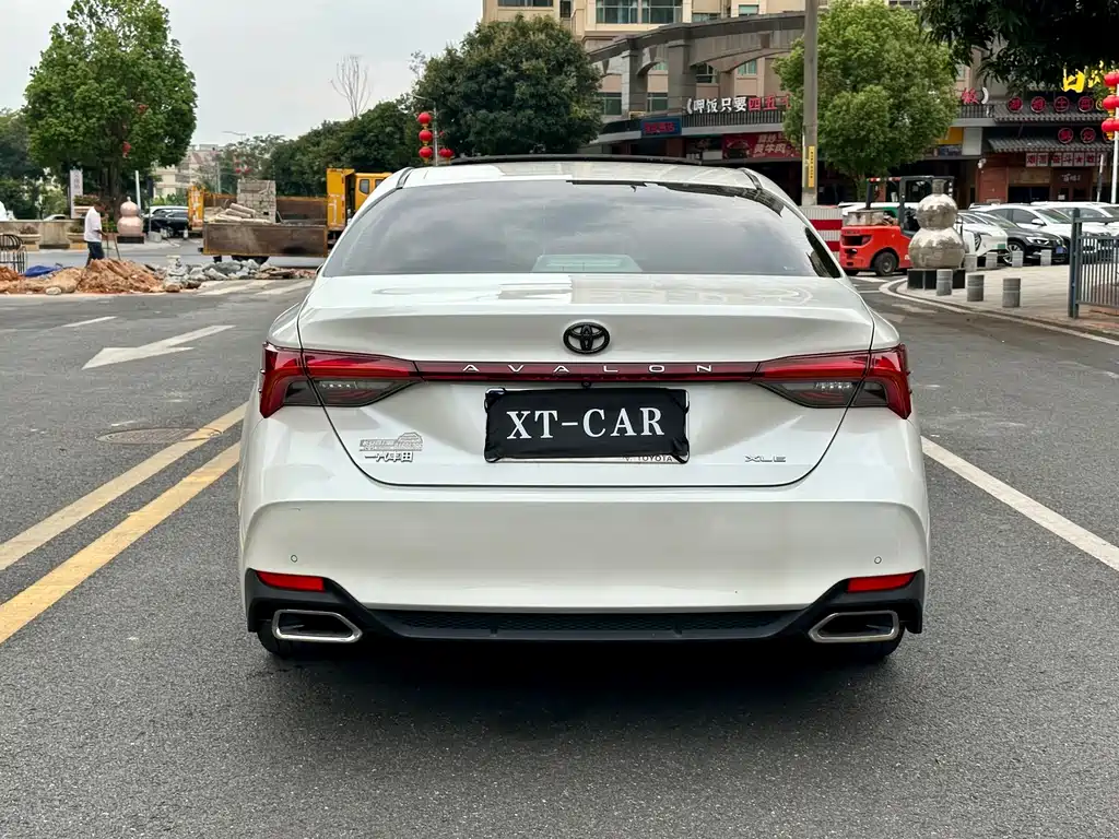 Toyota Avalon 2020 — фото 13