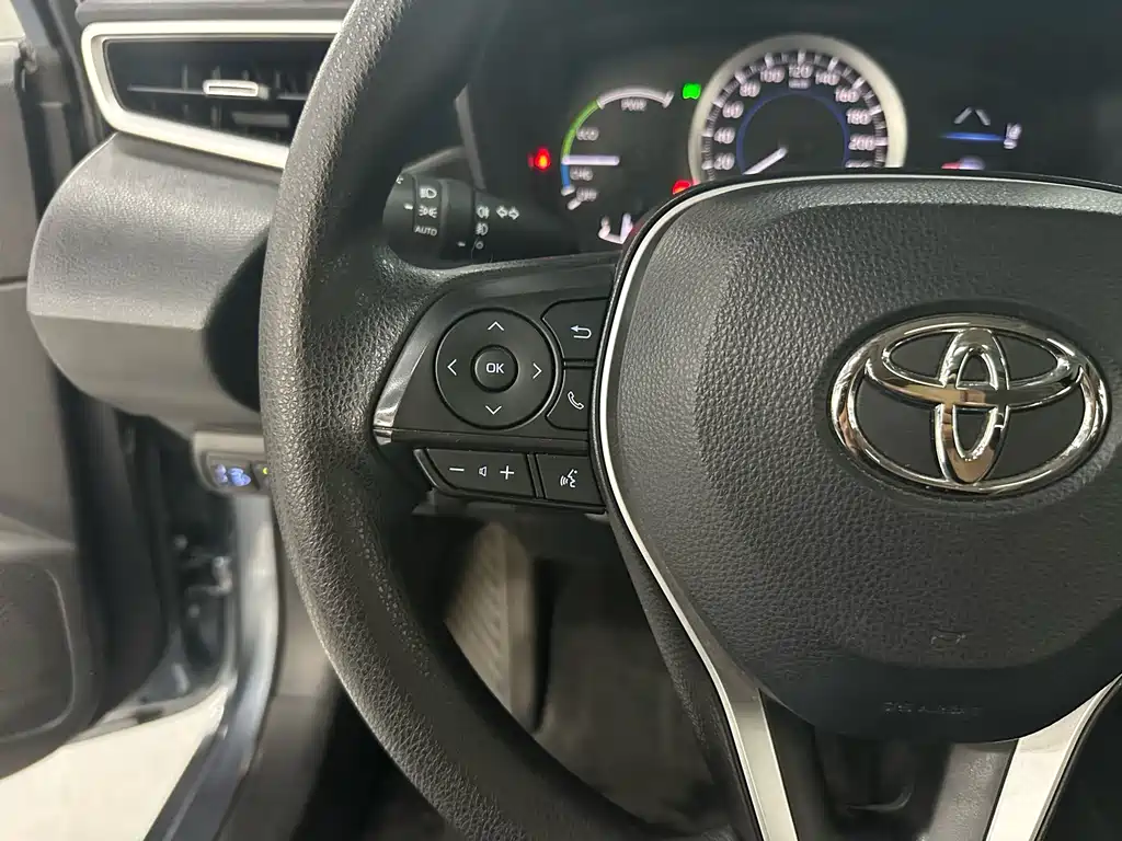Toyota Corolla 2020 — фото 16