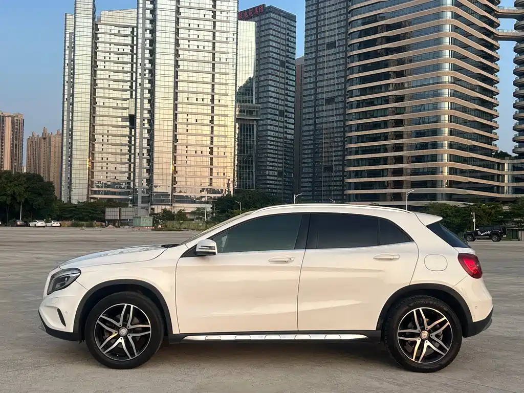 Mercedes-Benz GLA 2017