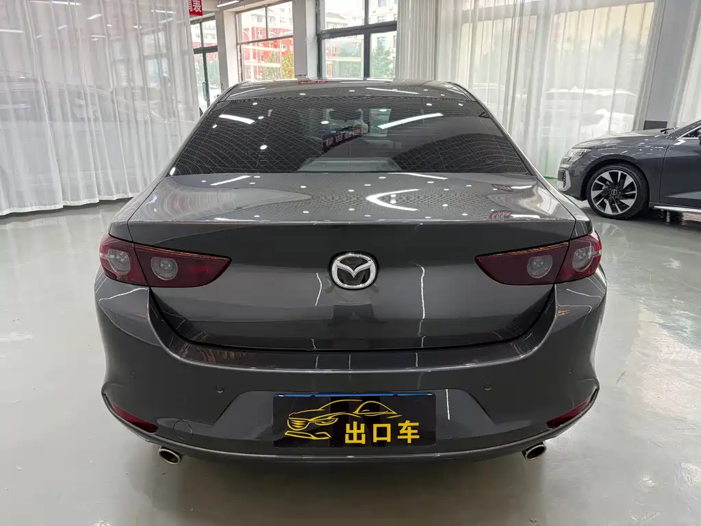 Mazda 3 Axela 2022