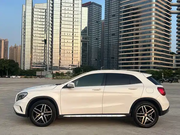 Mercedes-Benz GLA 2017