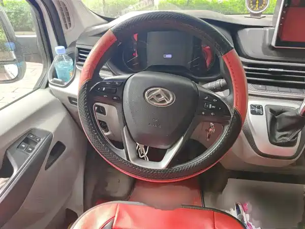 Maxus V90 2021