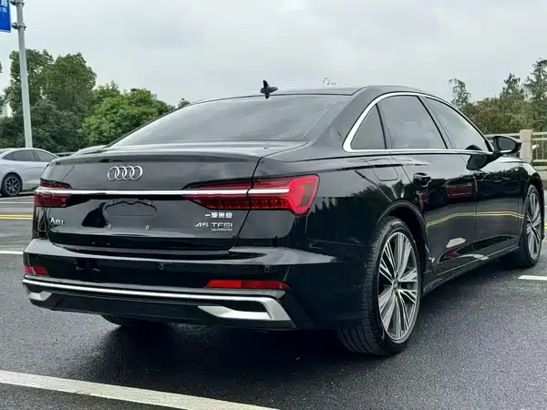 Audi A6L 2023