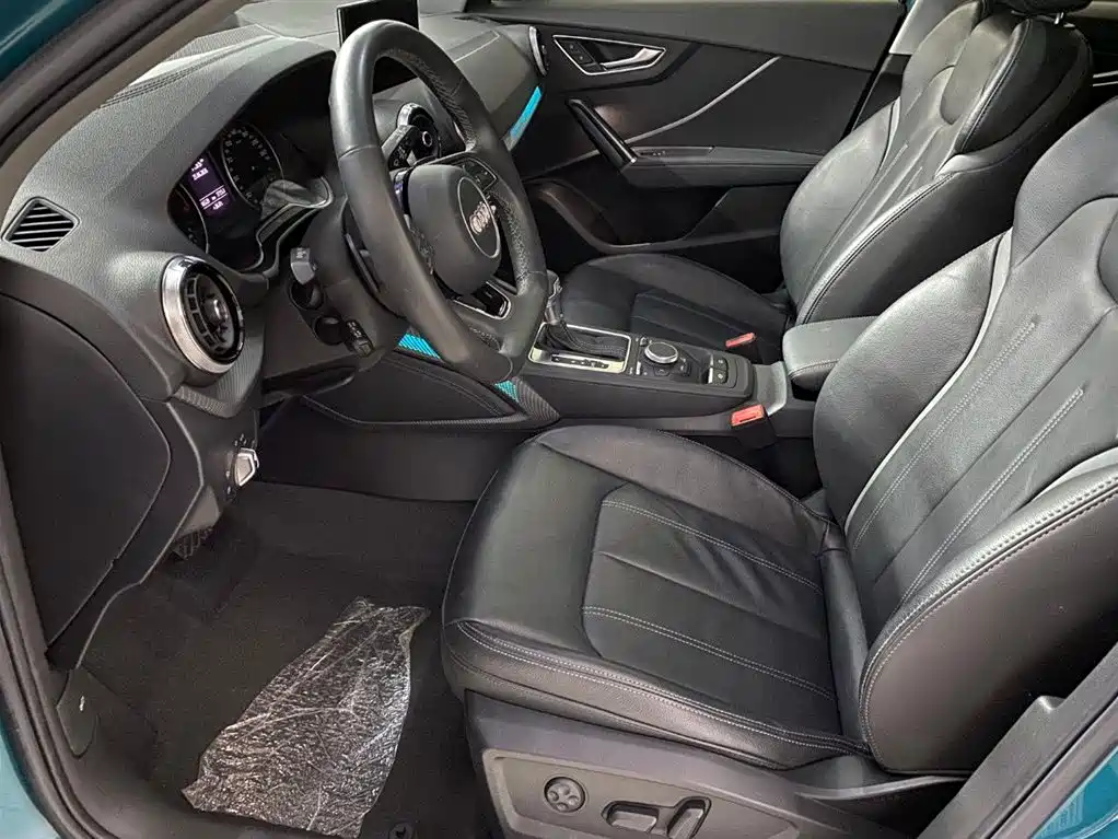 Audi Q2L 2022