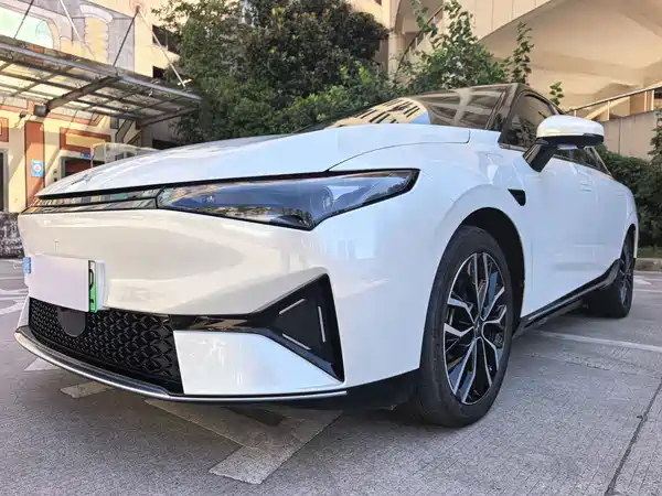 XPeng P5 2022