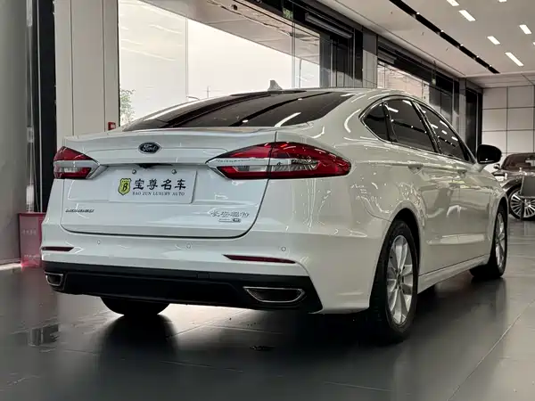 Ford Mondeo 2021