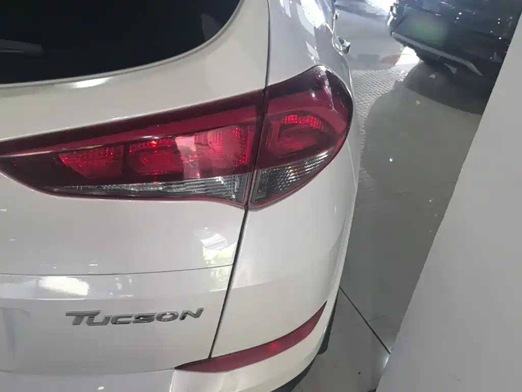Hyundai Tucson 2018 — фото 8