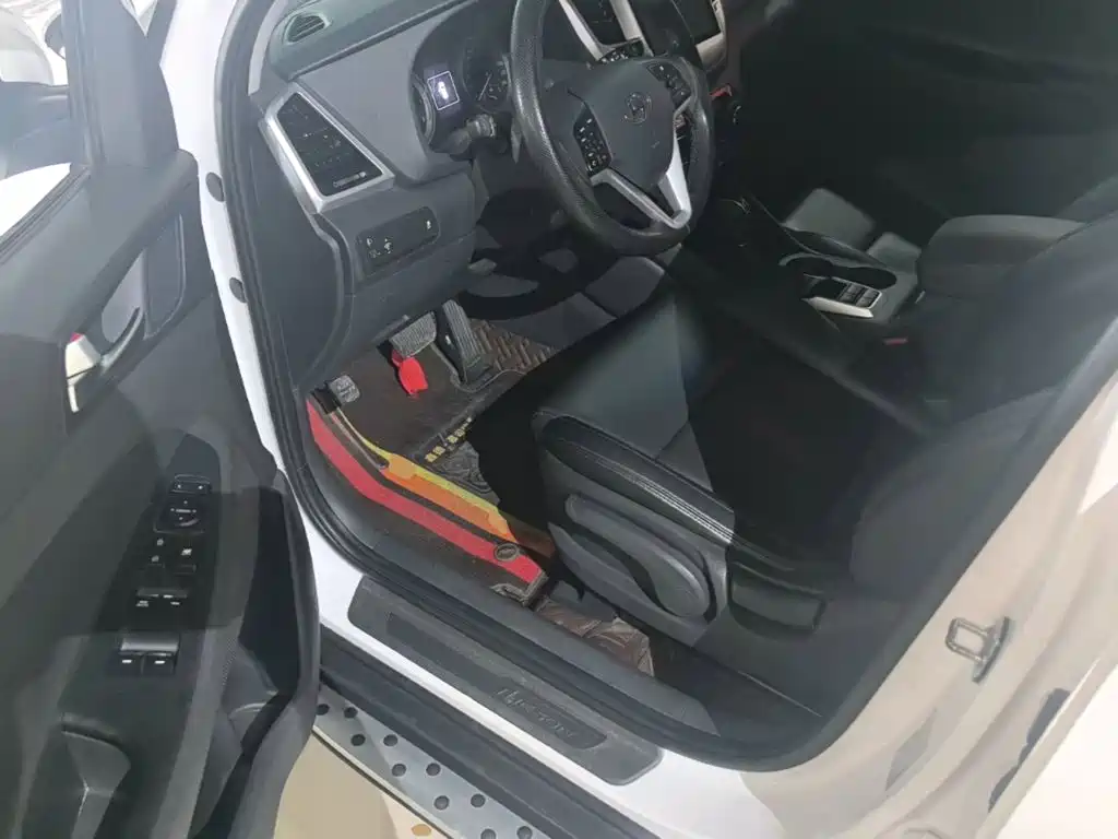 Hyundai Tucson 2018 — фото 16