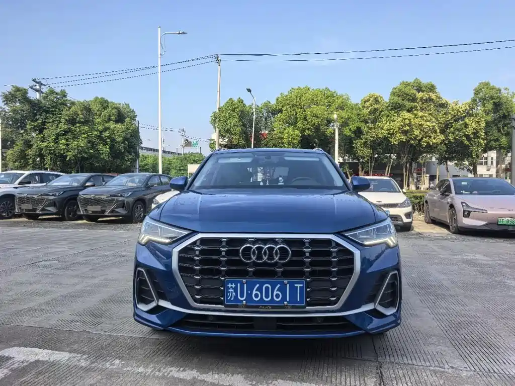 Audi Q3 2021