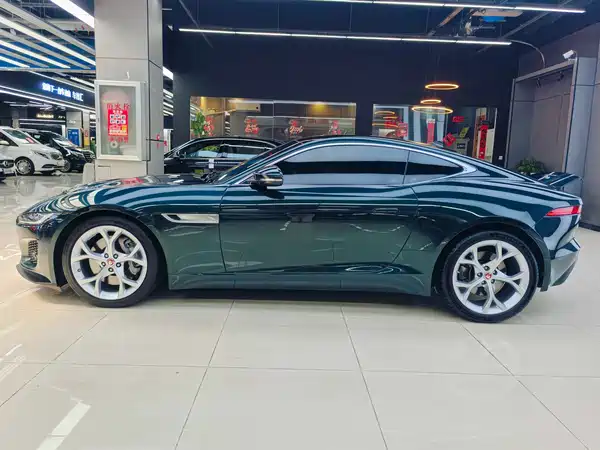 Jaguar F-TYPE 2021