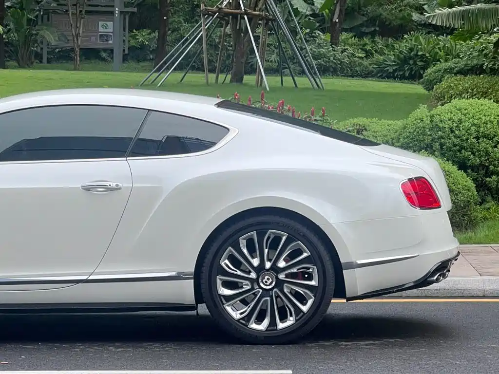 Bentley Continental 2017 — фото 5
