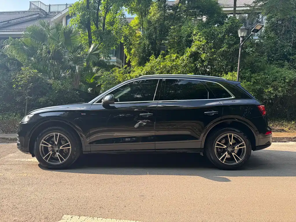 Audi Q5L 2019 — фото 3