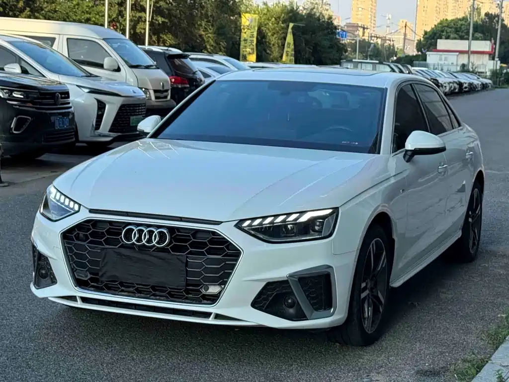 Audi A4L 2022